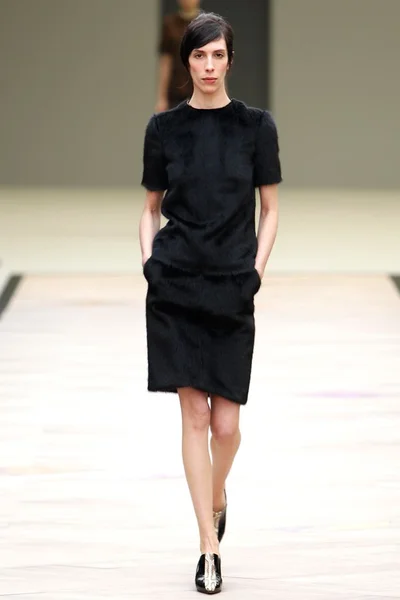 Look 18